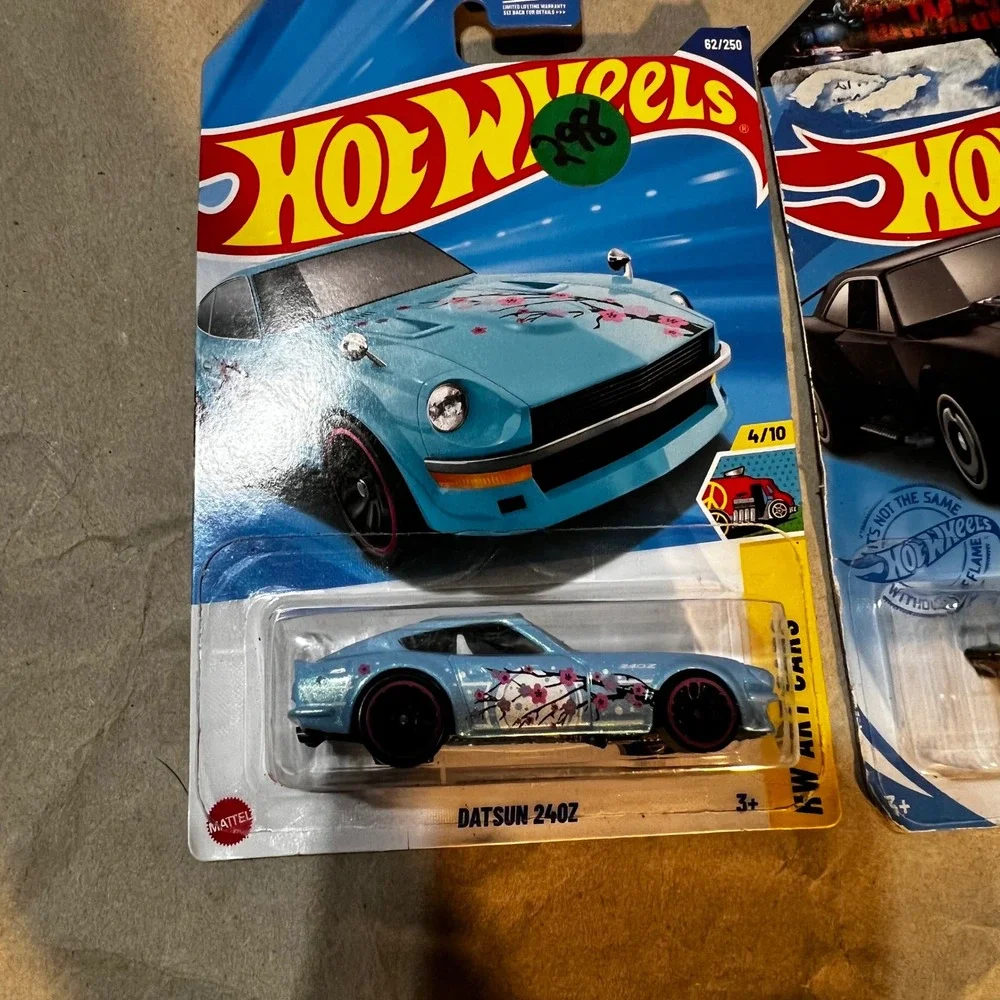Hot Wheels 1:64 Diecast Lot 4 Datsun 240Z BMW 2002 Dodge Charger Batmobile Multi